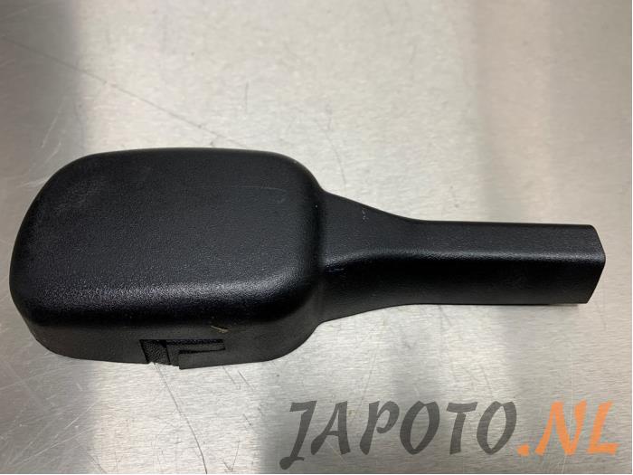 Begagnade Regnsensor Kia Cee'd Sportswagon (JDC5) 1.6 GDI 16V Pris € 31,45 Marginaltabell erbjuds av Japoto Parts B.V.