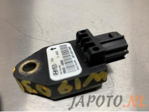 Used Airbag sensor Kia Cee'd Sportswagon (JDC5) 1.6 GDI 16V Price € 19,95 Margin scheme offered by Japoto Parts B.V.