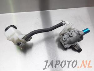 Używane Glówny cylinder hamulcowy Nissan Murano (Z51) 3.5 V6 24V 4x4 Cena € 34,95 Procedura marży oferowane przez Japoto Parts B.V.