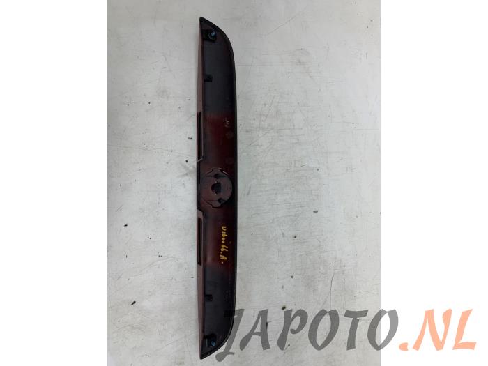 Tailgate handle from a Nissan Juke (F15) 1.6 16V 2011