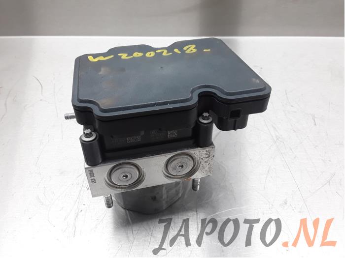 Używane Pompa ABS Nissan Qashqai (J11) 1.2 DIG-T 16V Cena € 104,95 Procedura marży oferowane przez Japoto Parts B.V.