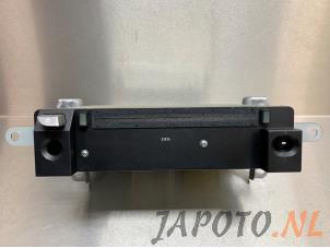 Gebrauchte CD Spieler Toyota iQ 1.0 12V VVT-i Preis € 49,95 Margenregelung angeboten von Japoto Parts B.V.