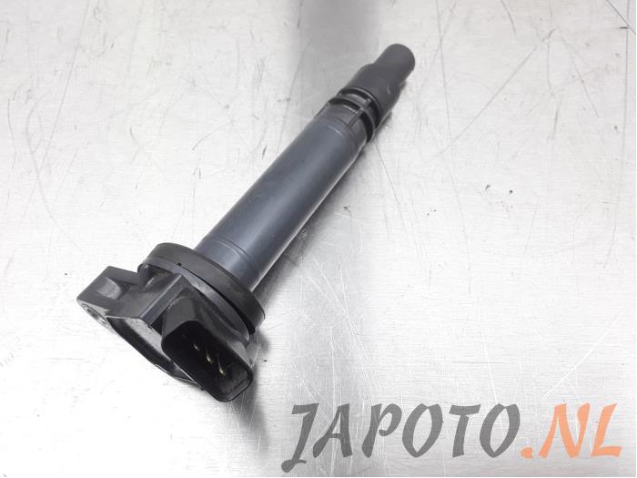 Usagé Bobine Lexus IS (E3) 300h 2.5 16V Prix € 10,49 Règlement à la marge proposé par Japoto Parts B.V.