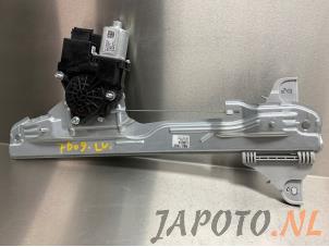 Used Window mechanism 4-door, front left Hyundai Kona (OS) 1.6 GDi Hybrid 16V Price € 74,95 Margin scheme offered by Japoto Parts B.V.