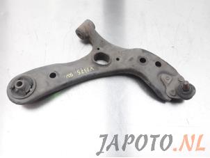 Used Front lower wishbone, right Toyota Prius (ZVW3) 1.8 16V Price € 40,00 Margin scheme offered by Japoto Parts B.V.