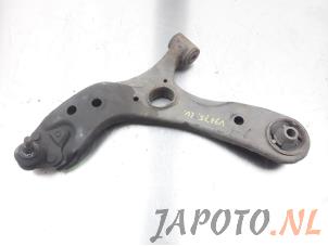 Used Front lower wishbone, left Toyota Prius (ZVW3) 1.8 16V Price € 40,00 Margin scheme offered by Japoto Parts B.V.
