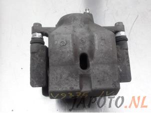 Used Front brake calliper, left Toyota Prius (ZVW3) 1.8 16V Price € 44,99 Margin scheme offered by Japoto Parts B.V.