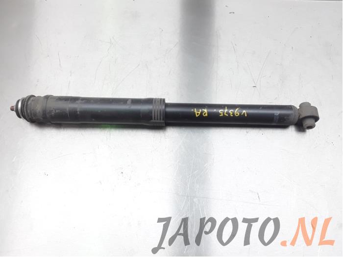 Rear shock absorber, right from a Toyota Prius (ZVW3) 1.8 16V 2010