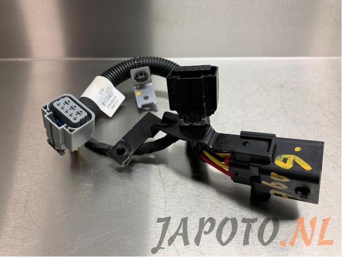 Używane Kabel (rózne) Hyundai Kona (OS) 1.6 GDi Hybrid 16V Cena € 31,45 Procedura marży oferowane przez Japoto Parts B.V.