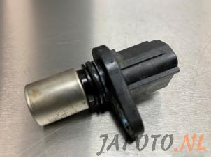 Used Camshaft sensor Daihatsu Cuore (L251/271/276) 1.0 12V DVVT Price € 14,95 Margin scheme offered by Japoto Parts B.V.