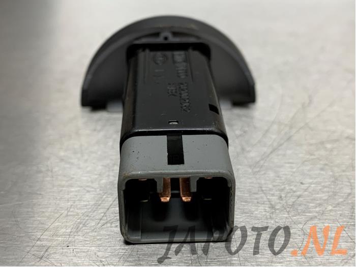 Fog light switch Hyundai Accent 1.4i 16V 202002962 HMC