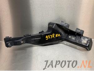 Usados Soporte de parachoques derecha detrás Suzuki Swift (ZA/ZC/ZD1/2/3/9) 1.3 VVT 16V Precio € 9,95 Norma de margen ofrecido por Japoto Parts B.V.