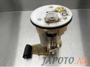 Używane Pompa benzynowa Toyota Camry (CV30) 2.4i 16V VVT-i Cena € 49,95 Procedura marży oferowane przez Japoto Parts B.V.