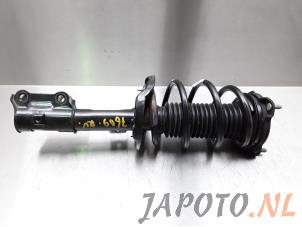 Used Front shock absorber rod, right Hyundai Kona (OS) 1.6 GDi Hybrid 16V Price € 124,95 Margin scheme offered by Japoto Parts B.V.