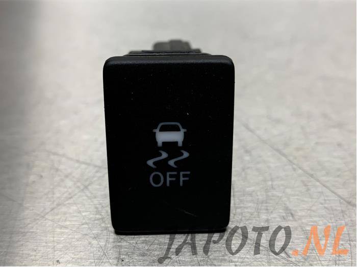 Usados Interruptor ESP Toyota Verso 2.0 16V D-4D-F Precio € 12,64 IVA incluido ofrecido por Japoto Parts B.V.