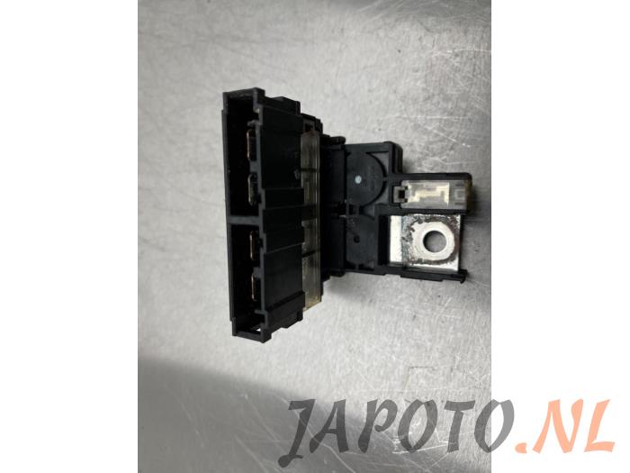 Używane Rózne Suzuki Ignis (MF) 1.2 Dual Jet 16V AllGrip Cena € 31,70 Z VAT oferowane przez Japoto Parts B.V.