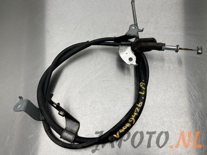 Cable de freno de mano de un Toyota GT 86 (ZN) 2.0 16V 2015