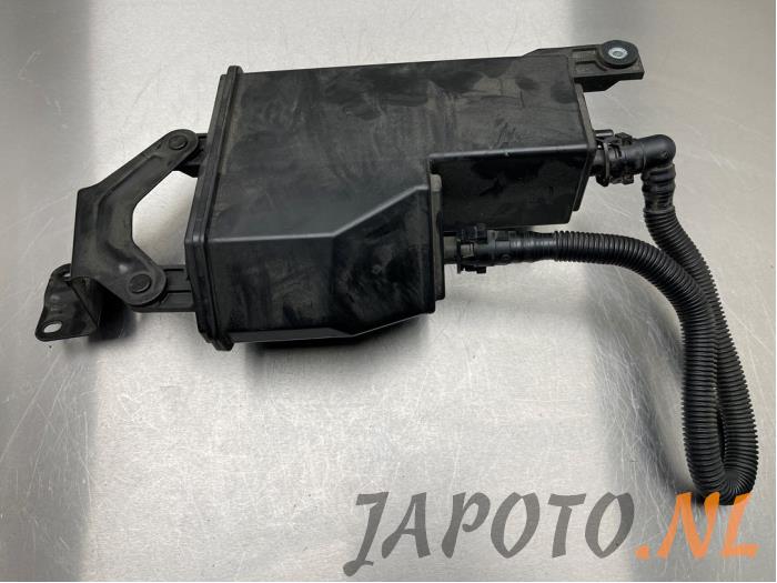 Begagnade Bränslefilterhus Toyota GT 86 (ZN) 2.0 16V Pris € 20,95 Marginaltabell erbjuds av Japoto Parts B.V.