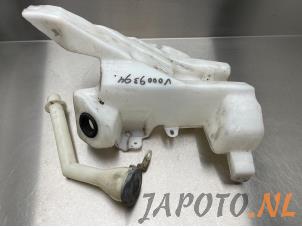 Usagé Réservoir lave-glace avant Nissan Qashqai (J11) 1.5 dCi DPF Prix € 24,95 Règlement à la marge proposé par Japoto Parts B.V.