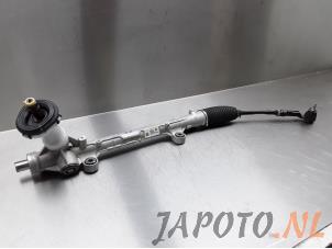 Usagé Boîtier de direction Hyundai Kona (OS) 1.6 GDi Hybrid 16V Prix € 129,95 Règlement à la marge proposé par Japoto Parts B.V.