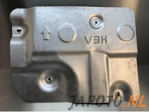Used Exhaust heat shield Hyundai Kona (OS) 1.6 GDi Hybrid 16V Price € 39,00 Margin scheme offered by Japoto Parts B.V.