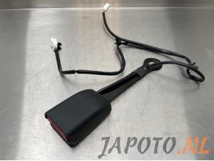 Usagé Insertion ceinture de sécurité avant droite Nissan Note (E12) 1.2 68 Prix € 19,95 Règlement à la marge proposé par Japoto Parts B.V.