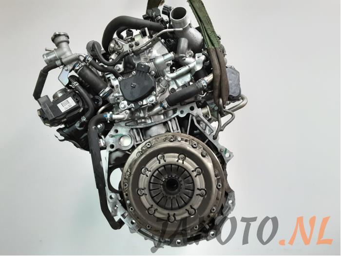 Engine from a Nissan Qashqai (J11) 1.6 DIG-T 163 16V 2015