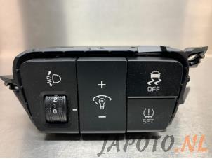 Gebrauchte Schalter Kia Rio IV (YB) 1.0i T-GDi 100 12V Preis € 34,95 Margenregelung angeboten von Japoto Parts B.V.