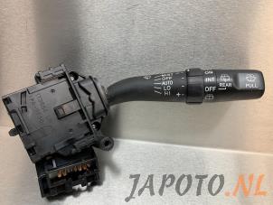 Usados Interruptor de limpiaparabrisas Toyota Corolla Verso (R10/11) 2.2 D-4D 16V Precio € 29,95 Norma de margen ofrecido por Japoto Parts B.V.