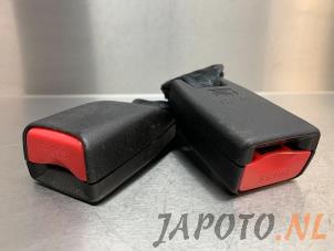 Used Rear seatbelt buckle, right Mazda 2 (DE) 1.3 16V S-VT High Power Price € 14,95 Margin scheme offered by Japoto Parts B.V.