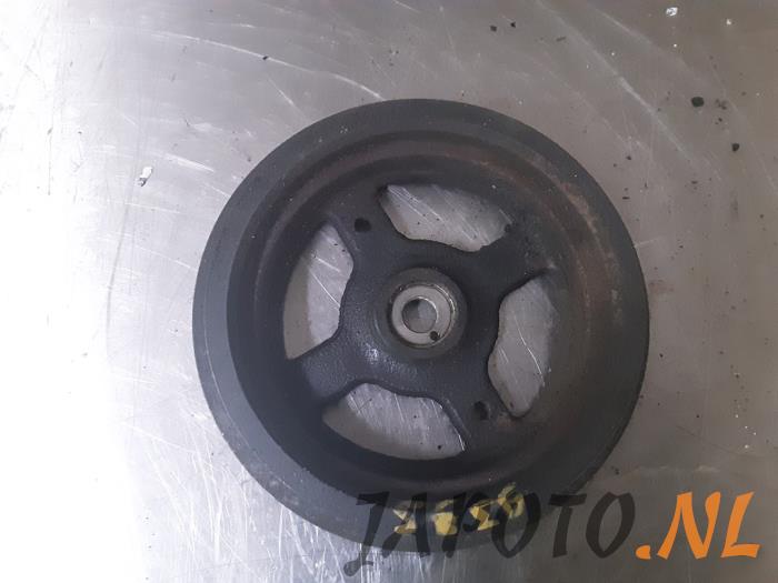 Crankshaft pulley from a Toyota Yaris Verso (P2) 1.3 16V 1999