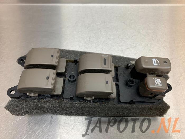 Usados Interruptor combinado de ventanillas Lexus GS (..S16) 430 4.3 32V VVT-i Precio € 61,95 Norma de margen ofrecido por Japoto Parts B.V.