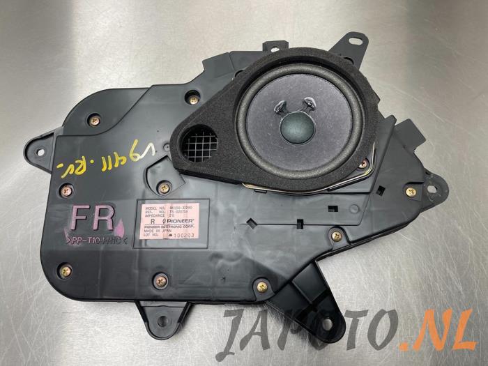 Używane Subwoofer Lexus GS (..S16) 430 4.3 32V VVT-i Cena € 52,45 Procedura marży oferowane przez Japoto Parts B.V.
