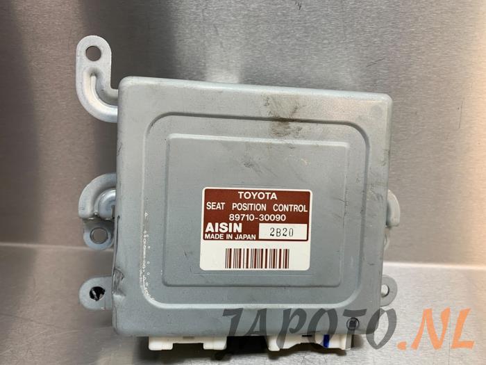 Używane Modul Comfort Lexus GS (..S16) 430 4.3 32V VVT-i Cena € 61,95 Procedura marży oferowane przez Japoto Parts B.V.