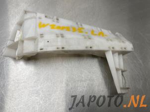Used Rear bumper bracket, left Subaru Forester (SH) 2.0 16V Price € 14,99 Margin scheme offered by Japoto Parts B.V.