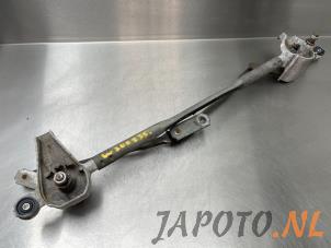 Used Wiper mechanism Subaru Forester (SH) 2.0 16V Price € 49,95 Margin scheme offered by Japoto Parts B.V.