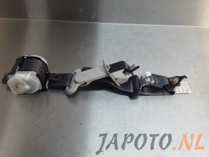 Used Rear seatbelt, left Honda FR-V (BE) 1.7 16V Price € 34,95 Margin scheme offered by Japoto Parts B.V.