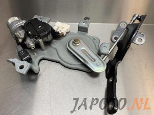 Usados Motor auxiliar de cierre portón trasero Honda Accord Tourer (CW) 2.2 i-DTEC 16V Precio € 149,00 Norma de margen ofrecido por Japoto Parts B.V.