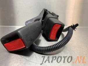 Used Rear seatbelt buckle, left Honda Accord Tourer (CW) 2.2 i-DTEC 16V Price € 24,95 Margin scheme offered by Japoto Parts B.V.