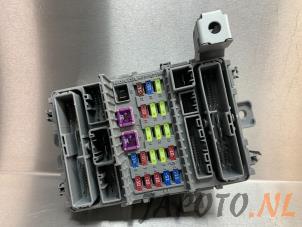 Usagé Boîte à fusibles Honda Accord Tourer (CW) 2.2 i-DTEC 16V Prix € 49,95 Règlement à la marge proposé par Japoto Parts B.V.