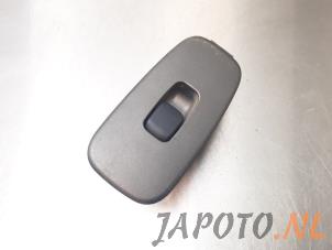 Used Electric window switch Lexus IS (E2) 200 2.0 24V Price € 14,95 Margin scheme offered by Japoto Parts B.V.