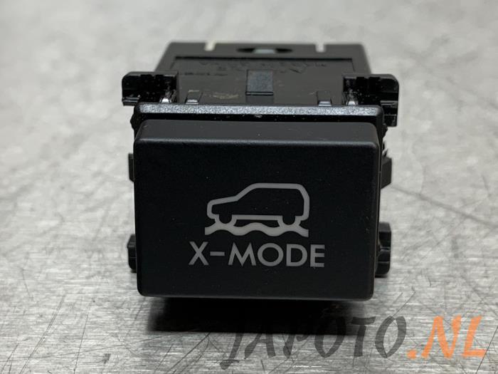 Używane Przelacznik Subaru XV (GT/GX) 2.0 AWD 16V Cena € 26,20 Procedura marży oferowane przez Japoto Parts B.V.