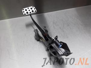 Usados Pedal de freno Subaru XV (GT/GX) 2.0 AWD 16V Precio € 29,95 Norma de margen ofrecido por Japoto Parts B.V.