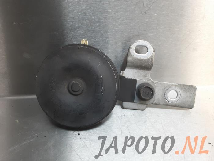 Używane Klakson Subaru XV (GT/GX) 2.0 AWD 16V Cena € 15,70 Procedura marży oferowane przez Japoto Parts B.V.