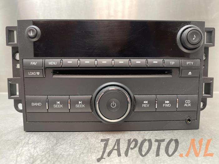 Radio CD Spieler van een Daewoo Captiva (C100) 2.4 16V 4x4 2006