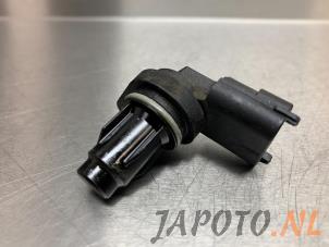 Used Camshaft sensor Kia Sportage (SL) 1.6 GDI 16V 4x2 Price € 24,95 Margin scheme offered by Japoto Parts B.V.