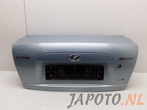 Used Tailgate Hyundai Accent 1.6i 16V Price € 99,00 Margin scheme offered by Japoto Parts B.V.