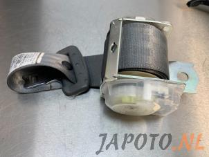 Used Rear seatbelt, centre Toyota Prius (NHW20) 1.5 16V Price € 34,95 Margin scheme offered by Japoto Parts B.V.