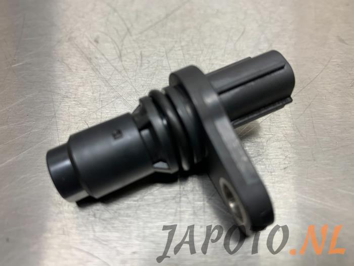 Begagnade Kamaxelsensor Toyota Yaris III (P13) 1.5 16V Dual VVT-iE Pris € 26,20 Marginaltabell erbjuds av Japoto Parts B.V.