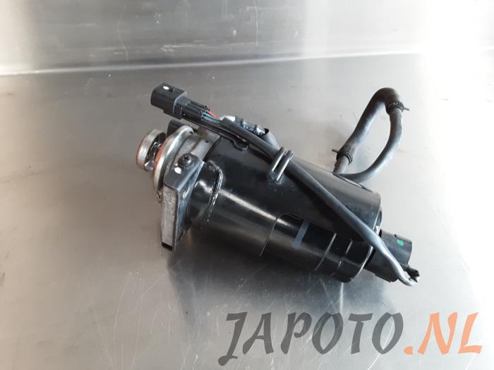 Bomba de alimentación de un Hyundai i20 1.1 CRDi VGT 12V 2014